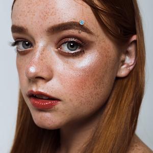 DOUBLE CRYSTAL 8MM CURVED BARBELL FOR EYEBROW / ROOK - 8MM