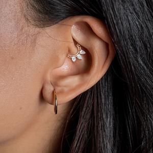 CRYSTAL TEARDROP BEADED HINGE CLOSE HOOP - 8MM