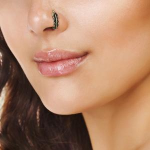 FEATHER L BEND NOSE STUD