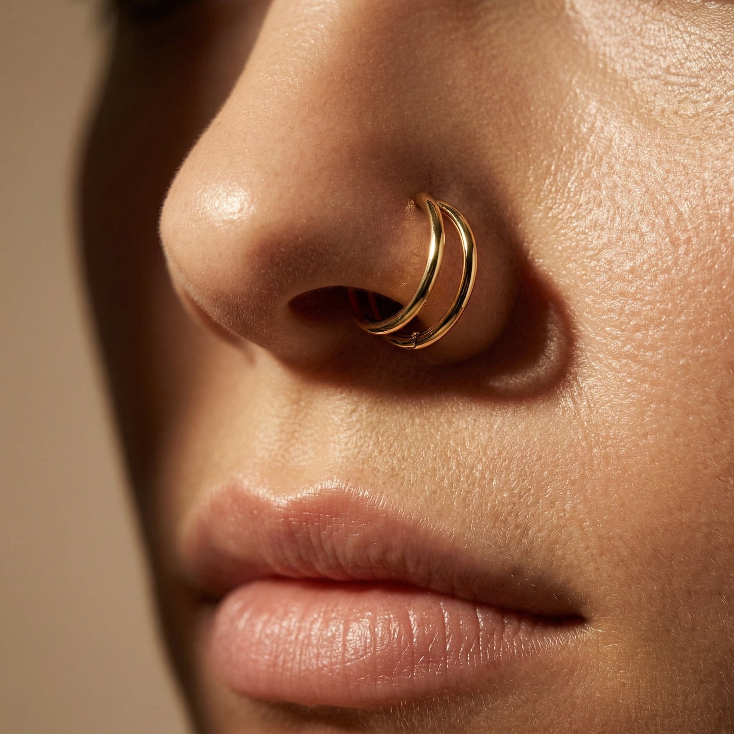 TITANIUM DOUBLE LOOP NOSE RING